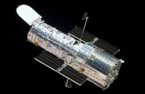 Skrajnie rozproszona galaktyka uwieczniona przez teleskop Hubble'a.