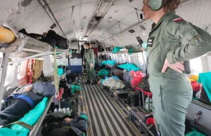 Polskie samoloty zabierają chorych i rannych z Ukrainy