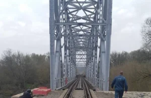 Był most i "nima" mostu :)