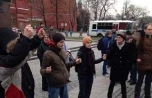 Rosja. Aktywiści zatrzymani za NIEWIDZIALNE antyrządowe plakaty!
