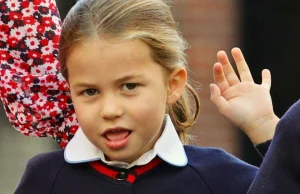 Księżniczka Charlotte skończyła 7 lat. Zapozowała w obiektywie księżnej Kate