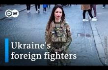 Wywiady z członkami oddziałów międzynarodowy na Ukrainie.