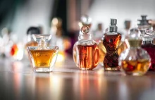 Dlaczego perfumy zmieniły kolor? Czy perfumy się psują? · Jak naturalnie