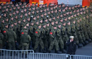 Rosjanie szykują wielką maskaradę. Chcą "przebrać" tysiące cywilów za jeńców