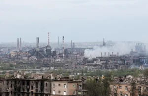 Zwrot akcji w Mariupolu: Rosjanie wyrzuceni z hut Azowstalu