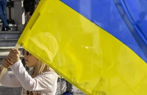 Ambasador Ukrainy: jesteśmy zszokowani zakazem używania flag ukraińskich...