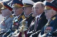 Putin na paradzie przykryty kocem. Nie ustają spekulacje o jego stanie zdrowia