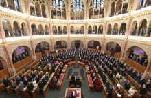 Węgry: Orban chce szerszych uprawnień do wprowadzania stanów wyjątkowych