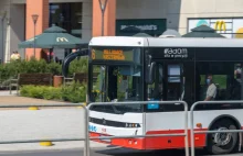 Autobus się zepsuł, maturzysta mógł nie zdążyć. Pomógł mu pracownik MPK