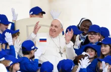 No fajny ten papież, taki niezbyt humanitarny