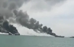 Trzy statki palą się w pobliżu kanału Panamskiego
