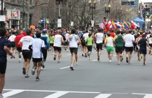 6-latek przebiegł maraton w Cincinnati. Rodziców odwiedziła opieka społeczna.