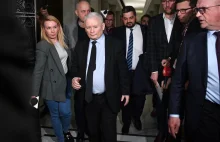 Kaczyński ustawia swój obóz na nowo. "Chce rządzić strachem"
