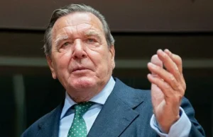 Gerhard Schröder rezygnuje z posady w rosyjskim Rosniefcie