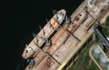 Zdjęcia satelitarne pokazują załadunek kradzionego zboża na ruskie statki