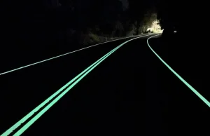 Znaki fotoluminescencyjne na drodze. Świetny patent!