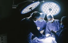 Angielscy chirurdzy przeprowadzili pierwszą operację neutralną klimatycznie