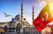 Walka o turystów w Turcji nabiera tempa: Stambuł obniża ceny o 30%