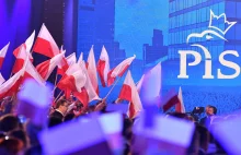 Partia władzy schowana za kordonami policji. Konwencja PiS niczym zjazd PZPR