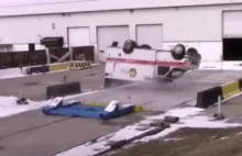 Crash test / test zderzeniowy ambulansu Braun