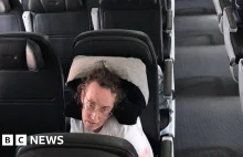 Niepełnosprawna zostawiona sama w samolocie na 90 minut!