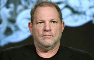 Harvey Weinstein będzie oskarżony w Wielkiej Brytanii o napaść seksualną...
