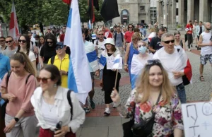 Protest Rosjan w Warszawie. "Nie wojnie", "Putler kaput"
