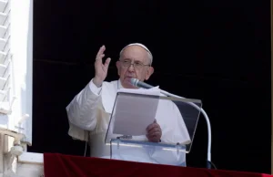 Papież nie odwiedzi Ukrainy. Przeszkodą choroba kolan