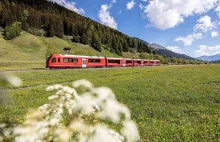 Dwukilometrowy pociąg pasażerski w Szwajcarii
