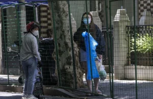 Chiny: Klienci banków nie dotarli na protesty. Zmieniono im status w apce covid