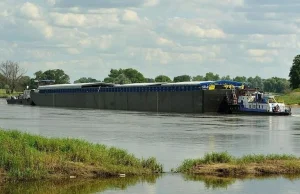 Niemcy wygrali w polskim sądzie pierwsze starcie w sprawie pogłębienia Odry.