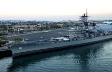 "Latające piramidy" na kalifornijskim wybrzeżu - nowe nagrania US Navy