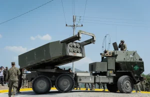 Za mało broni? Analiza jak skomplikowane jest przemieszczenie nawet 4 HIMARS'ów