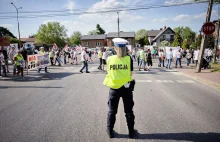 Koleją do CPK. Wściekli ludzie protestują, rząd czeka trudna przeprawa