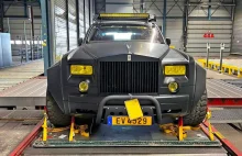 Rolls-Royce Phantom turned into a «harsh» six-wheeled SUV | Car News
