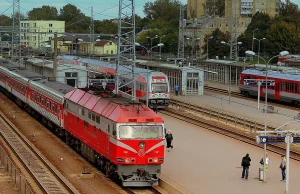 Darmowe Wi-Fi w pociągach na Litwie. Warunkiem obejrzenie zdjęć z wojny