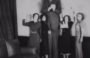 Robert Wadlow mierzył 272 cm. Był jednym z najwyższych na świecie