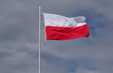 Polskie barwy nie powiewają już nad Katyniem