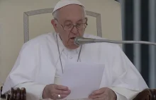 Papież gromi mężczyzn, którzy się nie żenią! "Matki, nie prasujcie im koszul!