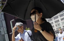 Tokio: Mieszkańcy duszą się w maseczkach. Mimo apeli nie chcą ich ściągnąć