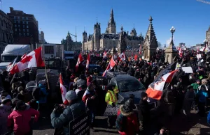 Wielki powrót Konwoju Wolności. Władze zamykają drogi i wzywają posiłki