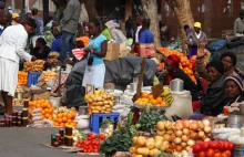 Bank centralny Zimbabwe podniósł stopy procentowe do poziomu 200%.