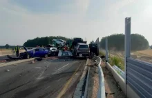 A1 364 km, kierunek Gdańsk, wypadek śmiertelny z udziałem lawety i osobówki .