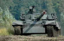 PT-91 Twardy dlaczego to nie zwykłe T-72. Najpewniej już czekają na delegacje ;)
