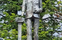 Pomnik Lecha Kaczyńskiego w Siedlcach zniszczony