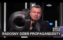 Rosyjski propagandzista z dumą prezentuje pustą rurę po NLAW