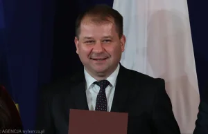 Pan Jacek był kierowcą Kaczyńskiego, awansował na asystenta. Zarobił 205 tys. zł