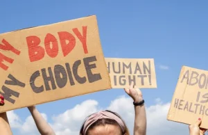 Parlament Europejski chce wpisania aborcji do Karty Praw Podstawowych