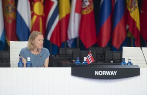 Norwegia ugina się. Oslo wpuszcza rosyjski ładunek na Spitsbergen