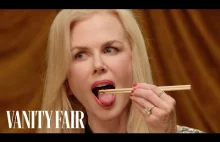 Nicole Kidman promuje jedzenie robactwa, udając, że je owady.